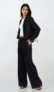 Ligne Noir Ensemble